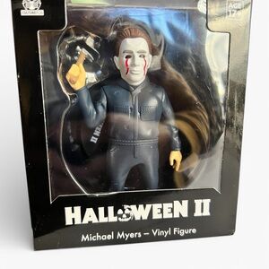 Culturally Halloween II Michael Myers Vinyl Figure